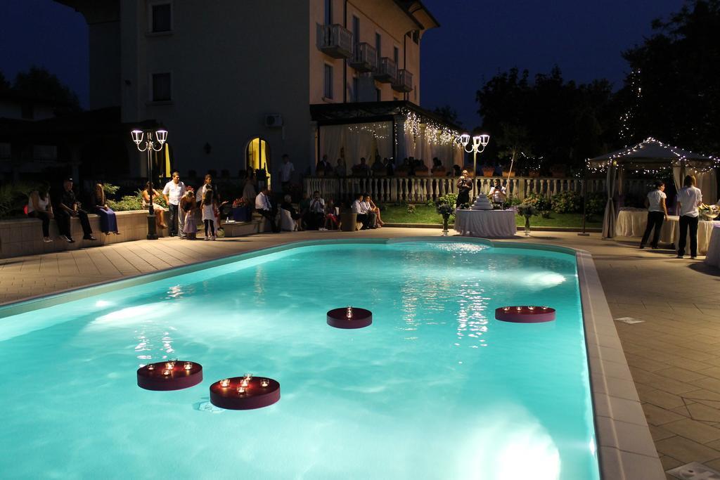 Villa Belvedere 1849 Misano di Gera d'Adda ภายนอก รูปภาพ