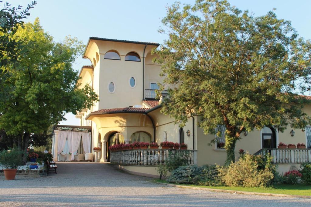 Villa Belvedere 1849 Misano di Gera d'Adda ภายนอก รูปภาพ